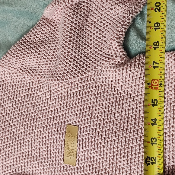 Jadelynn Brooke Textured Knit Sweater in Pink and Cream - Picture 8 of 14